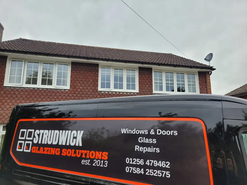 Strudwick Glazing Solutions Ltd Van